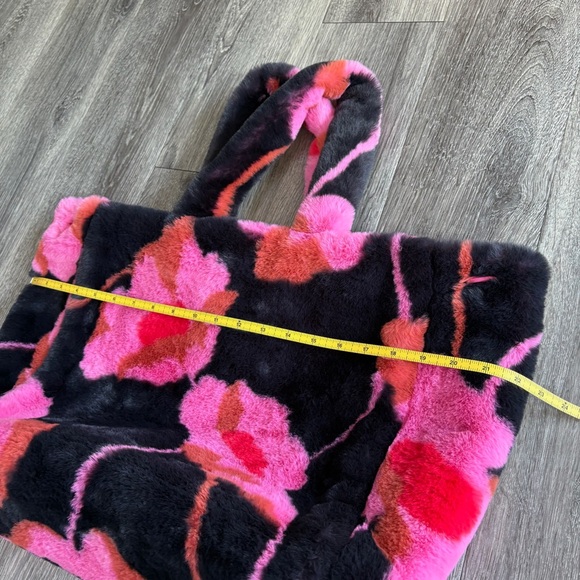 Cabi Rococo Floral Faux Fur Tote Bag - Picture 5 of 6